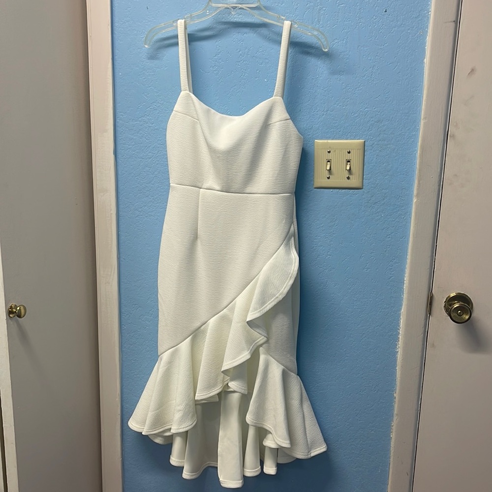 Selfie Leslie Midi Dress